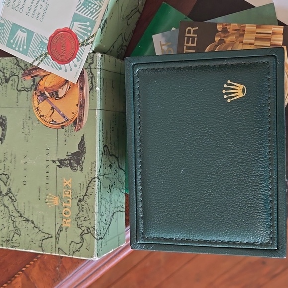 Rolex Stainless Steel w 18K White Gold Bezel 31 Jewel Watch w Receipts, Box, etc - Picture 9 of 9